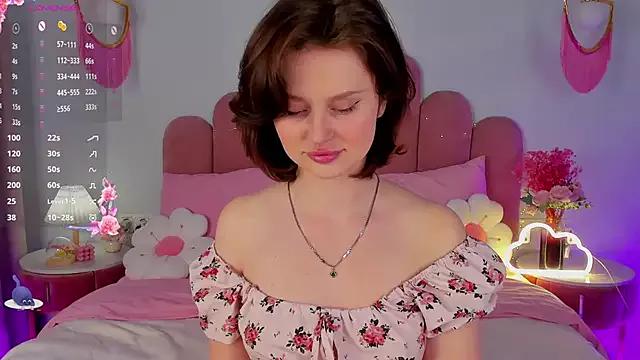 MaryLew from StripChat is Freechat