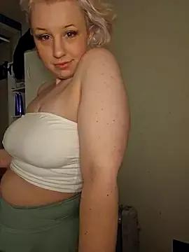 MARYMADLEYN from StripChat is Freechat