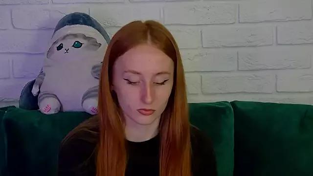MaryVarum from StripChat is Freechat