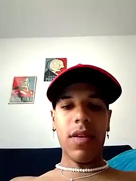 mattsummer from StripChat is Freechat
