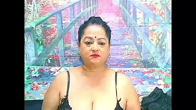matureindian from StripChat is Freechat