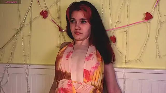 MauraSpurrier from StripChat is Freechat