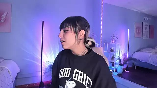 MaveParks_ from StripChat is Freechat