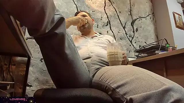 Unleash your urge for fetish cams livestreamers with our pick of steaming hot models, versed in the art of seduction and indulgence.