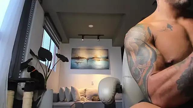 Maximo_Marcelo from StripChat is Freechat
