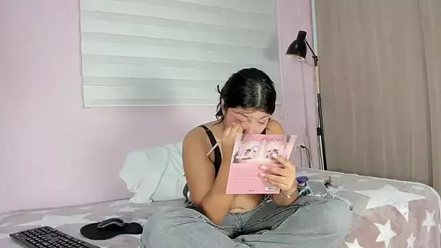 Unleash your urge for fetish cams livestreamers with our pick of steaming hot models, versed in the art of seduction and indulgence.
