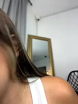 MayaMoanXXX from StripChat is Freechat