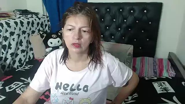 Unleash your urge for fetish cams livestreamers with our pick of steaming hot models, versed in the art of seduction and indulgence.