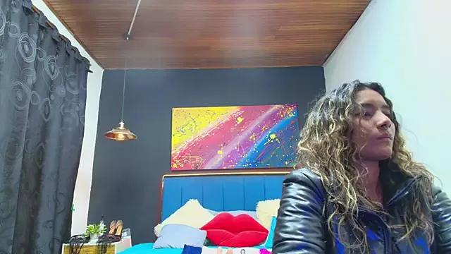 Unleash your urge for fetish cams livestreamers with our pick of steaming hot models, versed in the art of seduction and indulgence.