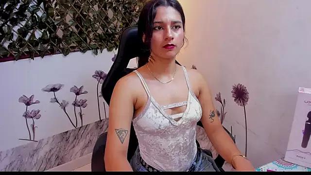 Unleash your urge for fetish cams livestreamers with our pick of steaming hot models, versed in the art of seduction and indulgence.