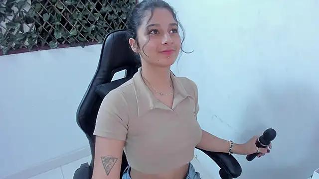 Unleash your urge for fetish cams livestreamers with our pick of steaming hot models, versed in the art of seduction and indulgence.