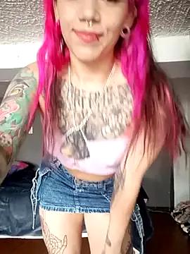 Unleash your urge for fetish cams livestreamers with our pick of steaming hot models, versed in the art of seduction and indulgence.
