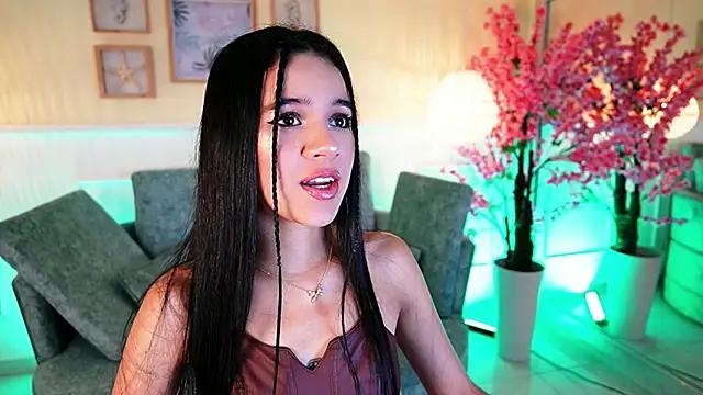 Unleash your urge for fetish cams livestreamers with our pick of steaming hot models, versed in the art of seduction and indulgence.