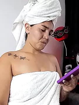 Unleash your urge for fetish cams livestreamers with our pick of steaming hot models, versed in the art of seduction and indulgence.