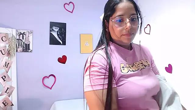 Unleash your urge for fetish cams livestreamers with our pick of steaming hot models, versed in the art of seduction and indulgence.