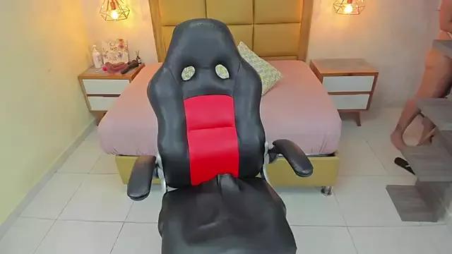 Unleash your urge for fetish cams livestreamers with our pick of steaming hot models, versed in the art of seduction and indulgence.