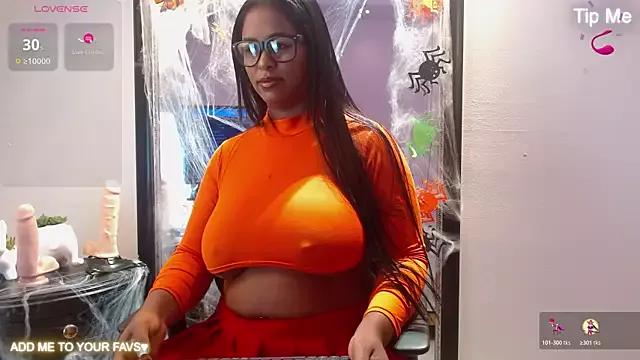 Unleash your urge for fetish cams livestreamers with our pick of steaming hot models, versed in the art of seduction and indulgence.