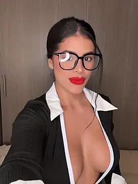 Unleash your urge for fetish cams livestreamers with our pick of steaming hot models, versed in the art of seduction and indulgence.