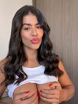 Photos of MelissaWaltton from StripChat is Freechat