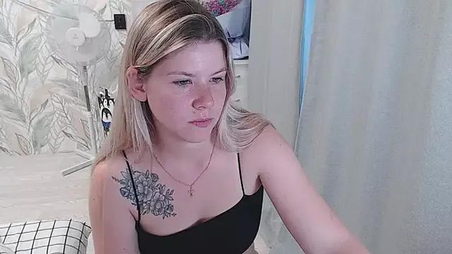MelissaXKinky from StripChat is Freechat