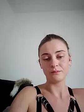 Melly4You from StripChat is Freechat