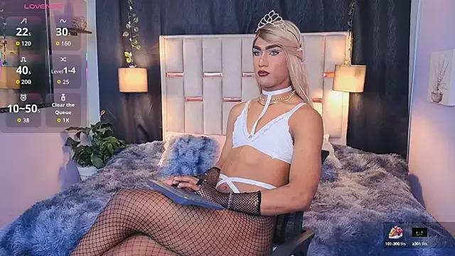 melody-rouss from StripChat is Freechat