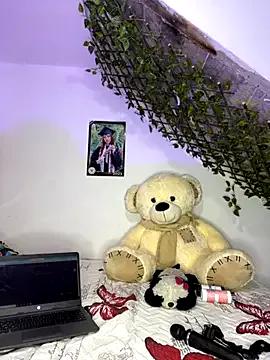 Melody_rouxxx from StripChat is Freechat