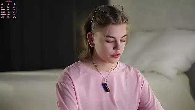 MelodyBaur from StripChat is Freechat