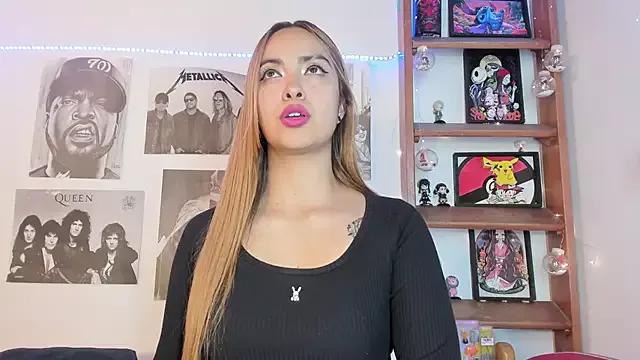 Unleash your urge for fetish cams livestreamers with our pick of steaming hot models, versed in the art of seduction and indulgence.