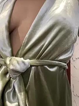 meriam_arabe from StripChat is Freechat