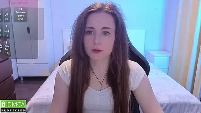 Mery_Moonn from StripChat is Freechat