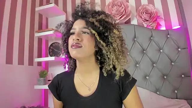 Mia-Danger from StripChat is Freechat