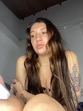 Unleash your urge for fetish cams livestreamers with our pick of steaming hot models, versed in the art of seduction and indulgence.