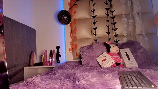 Unleash your urge for fetish cams livestreamers with our pick of steaming hot models, versed in the art of seduction and indulgence.