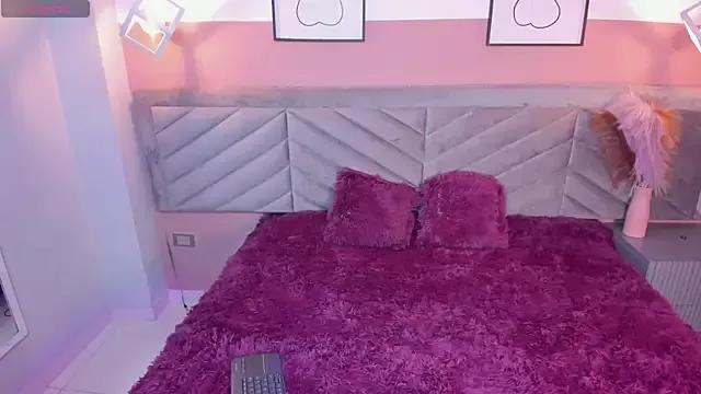 Unleash your urge for fetish cams livestreamers with our pick of steaming hot models, versed in the art of seduction and indulgence.