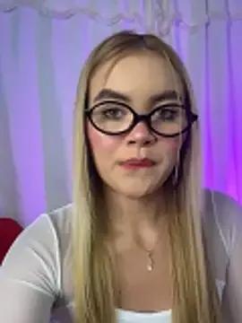 Miaa_rosses3 from StripChat is Freechat