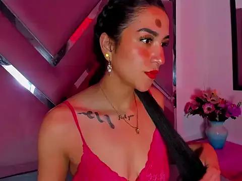 Unleash your urge for fetish cams livestreamers with our pick of steaming hot models, versed in the art of seduction and indulgence.