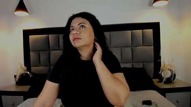 Unleash your urge for fetish cams livestreamers with our pick of steaming hot models, versed in the art of seduction and indulgence.