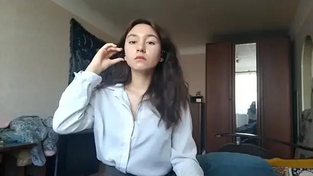 MiaLovelyOne from StripChat is Freechat