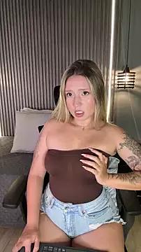 Unleash your urge for fetish cams livestreamers with our pick of steaming hot models, versed in the art of seduction and indulgence.