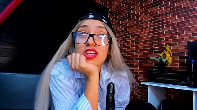 michaelmistress from StripChat is Freechat
