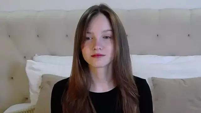 MichelleRoux from StripChat is Freechat