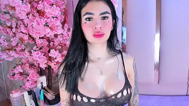 Unleash your urge for fetish cams livestreamers with our pick of steaming hot models, versed in the art of seduction and indulgence.