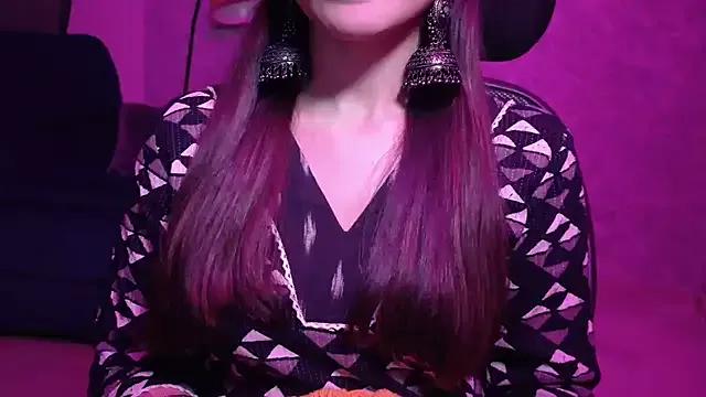 MidnightFlame from StripChat is Freechat