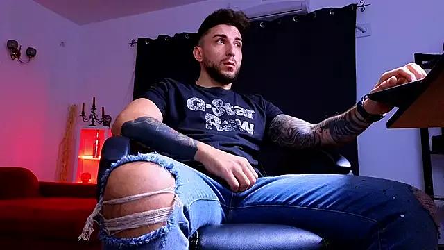 Unleash your urge for fetish cams livestreamers with our pick of steaming hot models, versed in the art of seduction and indulgence.