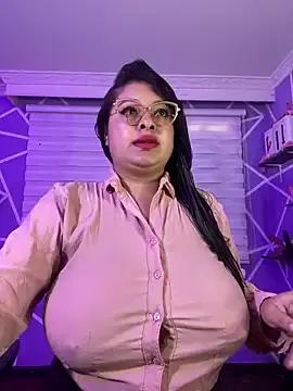 Unleash your urge for fetish cams livestreamers with our pick of steaming hot models, versed in the art of seduction and indulgence.