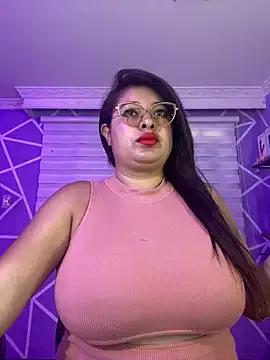 MiiaaJoness from StripChat is Freechat