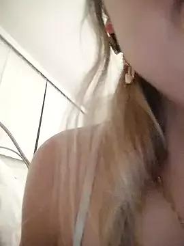 Photos of mikateen from StripChat is Freechat