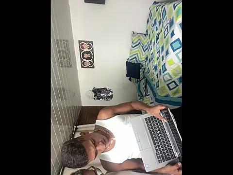 Mike_and_Rayan from StripChat is Freechat