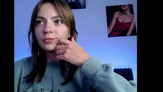Mila_blooom from StripChat is Freechat
